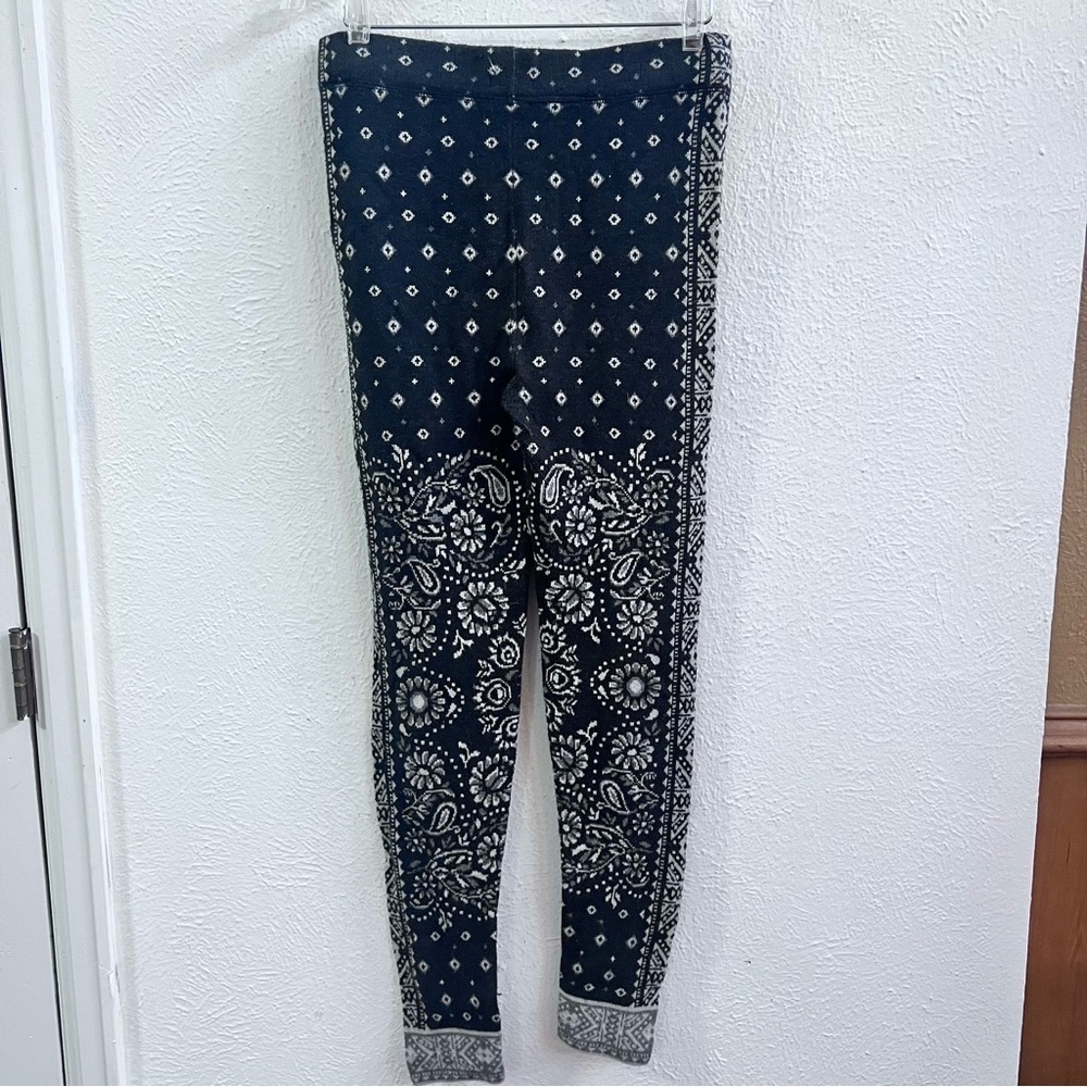 AEO gray paisley sweater legging - Picture 5 of 6
